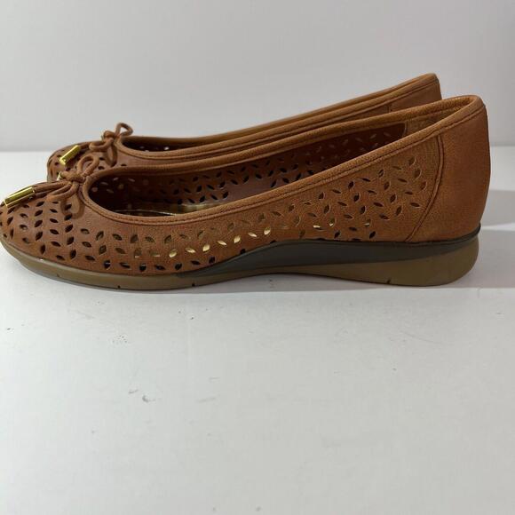 Lauren Ralph Lauren Womens Shoes Size 6.5 B Brown Leather Loafers Bow Laser Cut - Picture 8 of 9